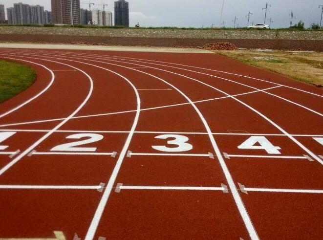 學(xué)校、小區(qū)運(yùn)動(dòng)場為什么要選擇安康塑膠跑道施工？