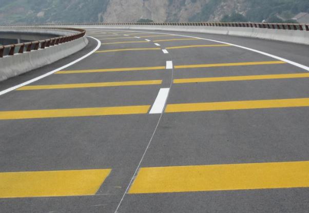 冬天道路標線進行施工，應該注意這些事項！