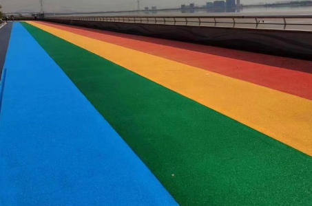 十堰恐龍化工道路標(biāo)線涂料施工需注意哪些要點(diǎn)？如何提升耐用性？